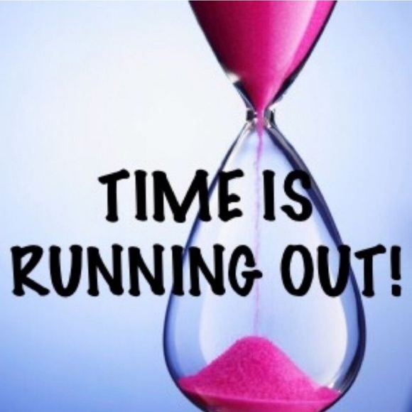 NEW Gaiam yoga top 🐾 size Large -WITH tags attached= CLOSET CLOSING- FINAL - Picture 11 of 11